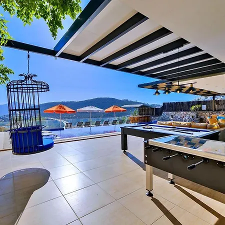 Βίλα 5 Bedroom Luxury Seaviews - Private Heated Pool *