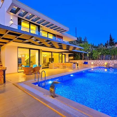 Βίλα 5 Bedroom Luxury Seaviews - Private Heated Pool *