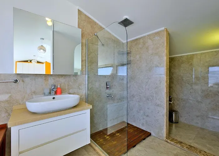 5 Bedroom Luxury Seaviews - Private Heated Pool * Kalkan