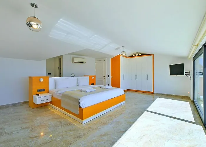 5 Bedroom Luxury Seaviews - Private Heated Pool Villa Kalkan