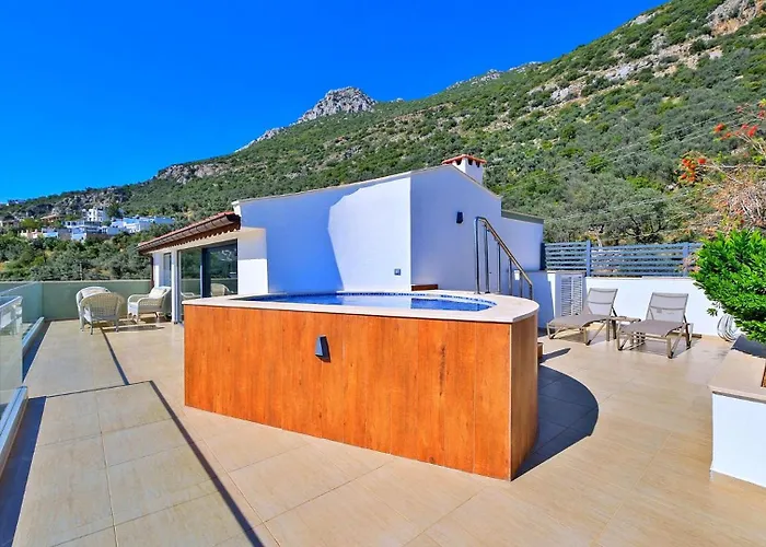 5 Bedroom Luxury Seaviews - Private Heated Pool Kalkan