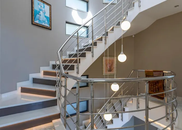 Villa 5 Bedroom Luxury Seaviews - Private Heated Pool Kalkan