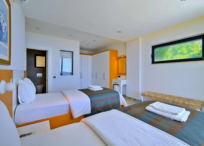 5 Bedroom Luxury Seaviews - Private Heated Pool Kalkan