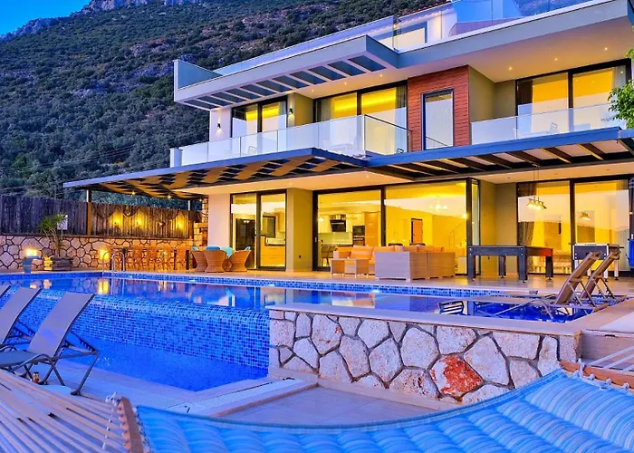 5 Bedroom Luxury Seaviews - Private Heated Pool * Kalkan