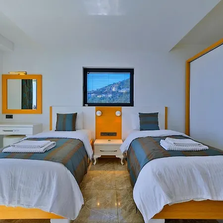5 Bedroom Luxury Seaviews - Private Heated Pool * Kalkan