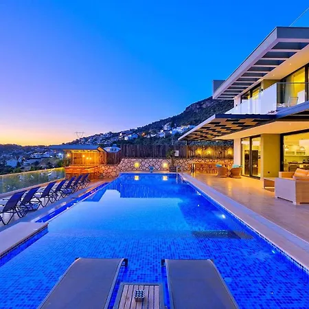 5 Bedroom Luxury Seaviews - Private Heated Pool * Kalkan