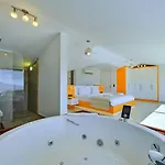 5 Bedroom Luxury Seaviews - Private Heated Pool * Kalkan