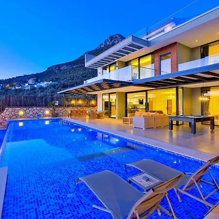 Villa 5 Bedroom Luxury Seaviews - Private Heated Pool Kalkan